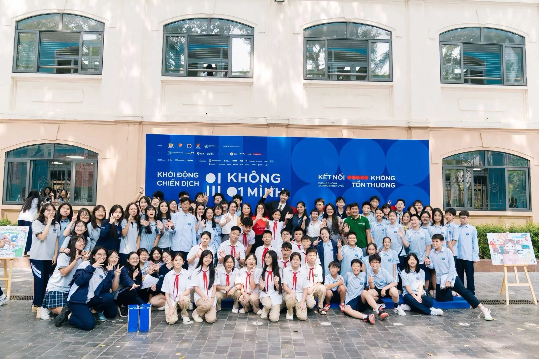 Lễ phát động toàn quốc tại trường học